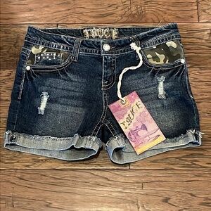 Truce Denim Cuffed Shorts Mid Rise NWT Size 9